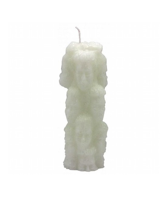 Esta vela de color Blanco es usada para calmar a una persona que va contra ti. Conseguirás que te deje en paz