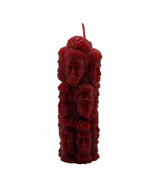 Esta vela de color Rojo es usada para destruir las envidias relacionadas con tu pareja
