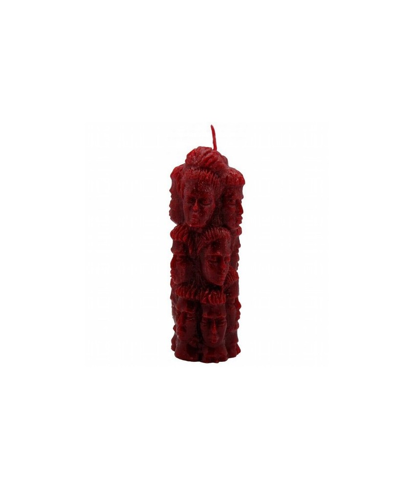 Esta vela de color Rojo es usada para destruir las envidias relacionadas con tu pareja