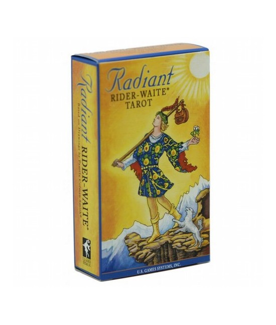 Virginijus Poshkus ha llevado a cabo con éxito la tarea de volver a colorear una cubierta de tarot icónica y mejorar la obra de