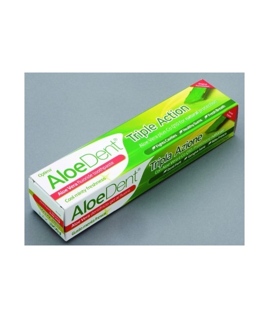 La fórmula Triple acción, suaviza, protege y blanquea los dientes. El Aloe Vera, gel natural , el Co-Q-10 y el Escín para encia