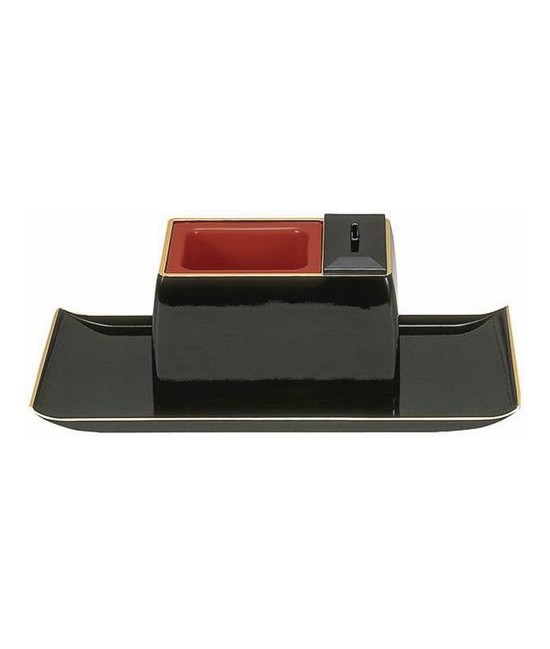 
65,00 
Made in: 
Japan
Características técnicas: 
Resina. Incensario: 7,7 x 12,7 x 5,3 cm. Bandeja 10,8 x 24,7 x 1,7 cm.