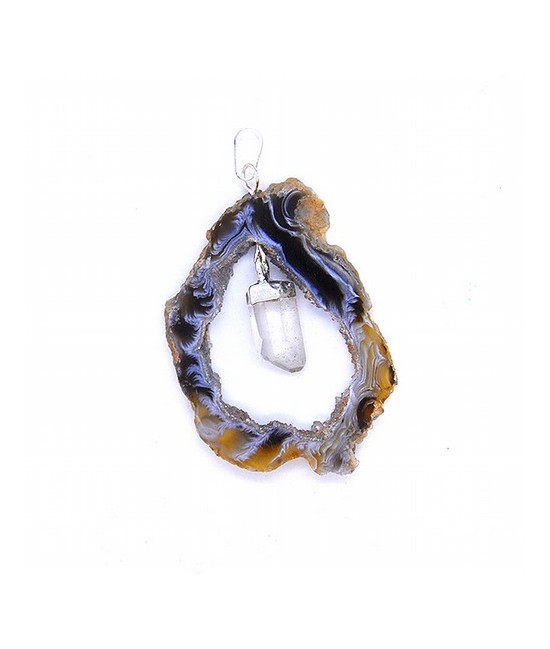 Colgante Geoda de Ágata con Punta de Cristal de Roca.

Engarce plateado.

Medida aprox.: 3,5 cm.