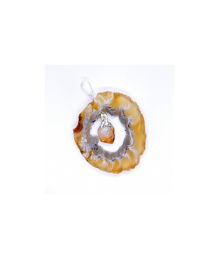 Colgante Geoda de Ágata con Punta de Citrino.

Engarce plateado.

Medida aprox.: 3,5 cm.