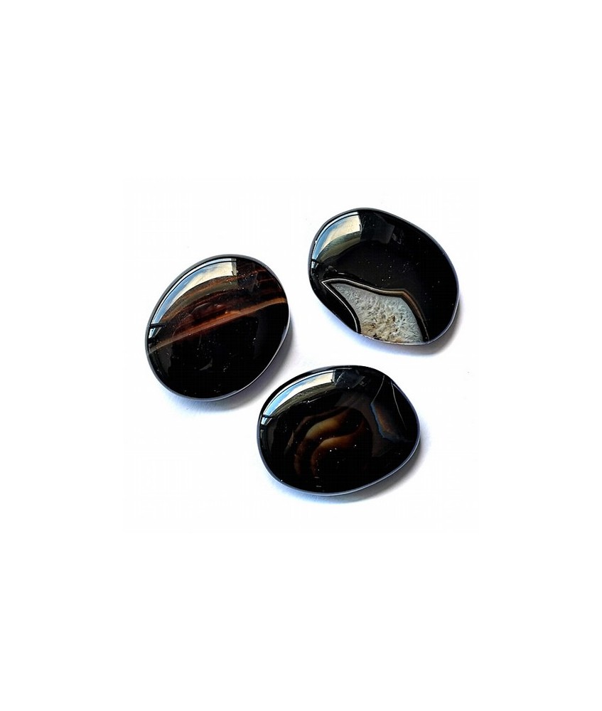 Rodado plano para Chakra de Agata Negra.

Chakra significa "rueda" en Sánscrito. Este término se utiliza para denominar los c