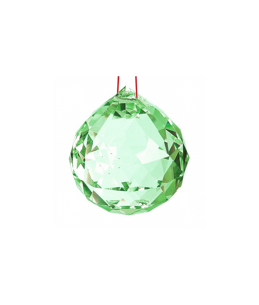 Bola facetada de cristal VERDE de 30 mm. de diametro.
Engarzada en cordón natural.