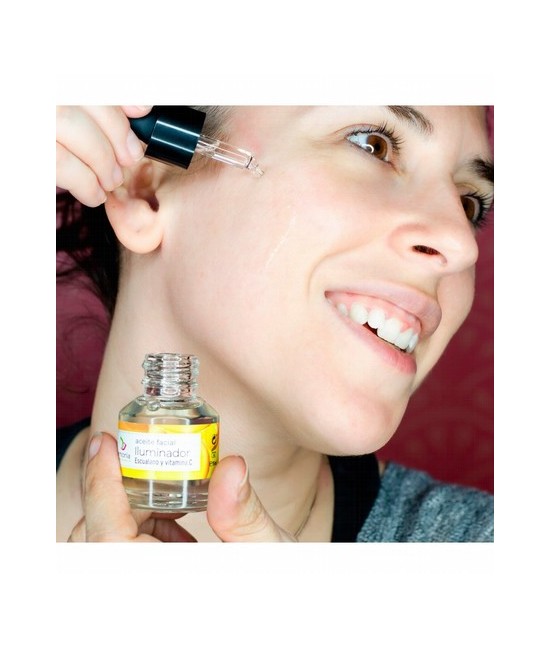 AR.ACEITE FACIAL ILUMINADOR VIT C 15 ML.
