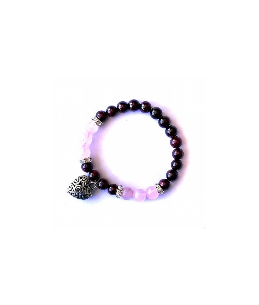 Pulsera de granate y cuarzo rosa en bola de 8 mm. con amuleto colgante de corazón y detalles de circonitas.