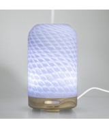 El difusor ultrasónico Omelia combina la aromaterapia con la humidificación del aire y le permite crear una agradable atmósfera