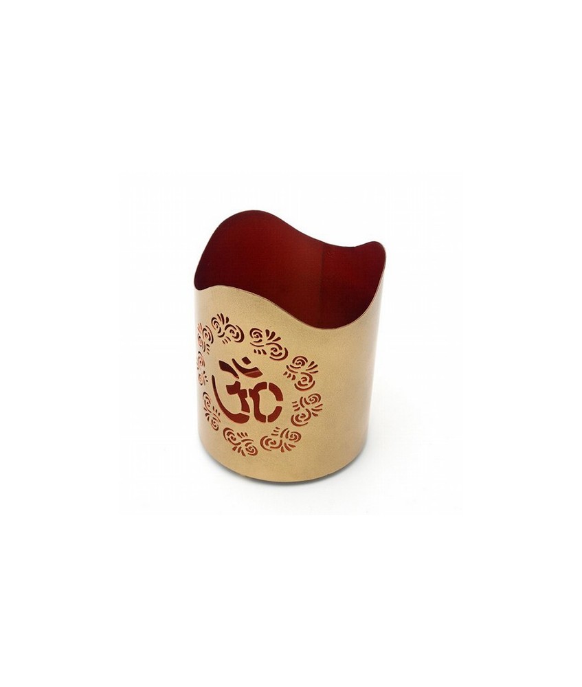 Portavelas metálico.

Medida: Ø10 cm. x 12 cm. alto

Color interior: Rojo

Color Exterior: Dorado