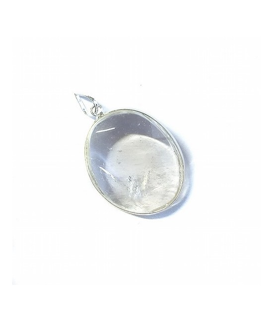 Colgante de Cristal de Roca en forma oval, bordeado y engarzado en plata.

Tamaño: 30x25mm aprox.