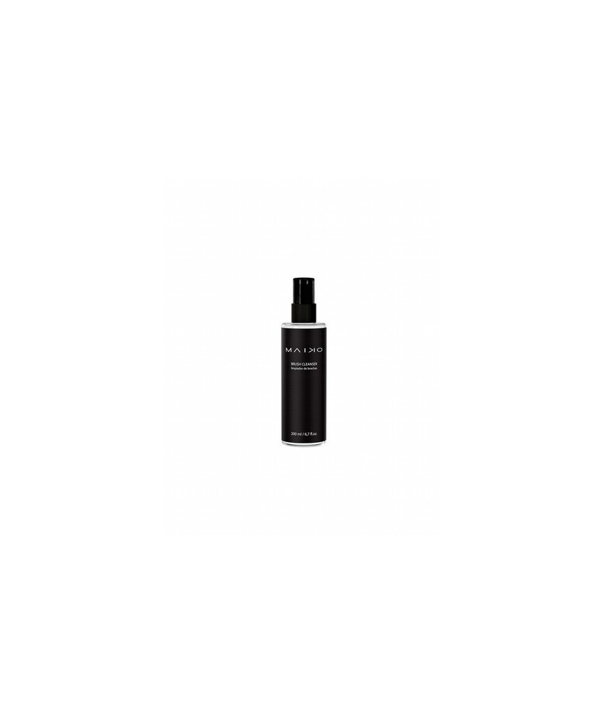 Limpieza en spray, fácil y segura, apta para todo tipo de brochas y pinceles de maquillaje.

Retira el maquillaje de las fi b