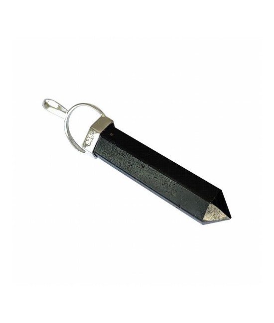 Colgante Punta de Turmalina de aprox. 3cm. de longitud.

Con engarce fijo en plata.