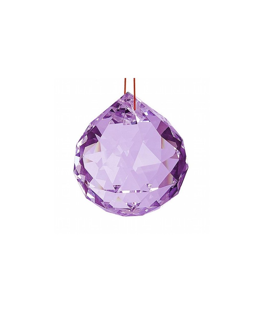 Bola facetada de cristal malva de 50 mm. de diametro.

Engarzada en hilo rojo.

En el feng Shui, las bolas de cristal se ut