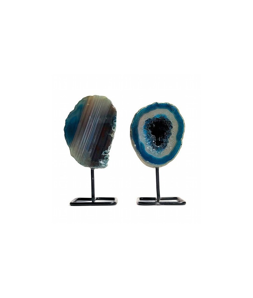 Geoda de Ágata color verde azulado (Teal) sobre base de metal.

Origen: Brasil

Altura: 8 cm aprox.
