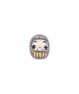 Daruma, Daruma: hago un propósito y te pinto un ojo. Cuando lo haya cumplido, te pintaré el otro.
El Daruma violeta se utili