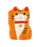 Simbolismo de Maneki Neko
En Japón, el gato que saluda trae buena suerte, felicidad y prosperidad. Del japonés Maneki invitar