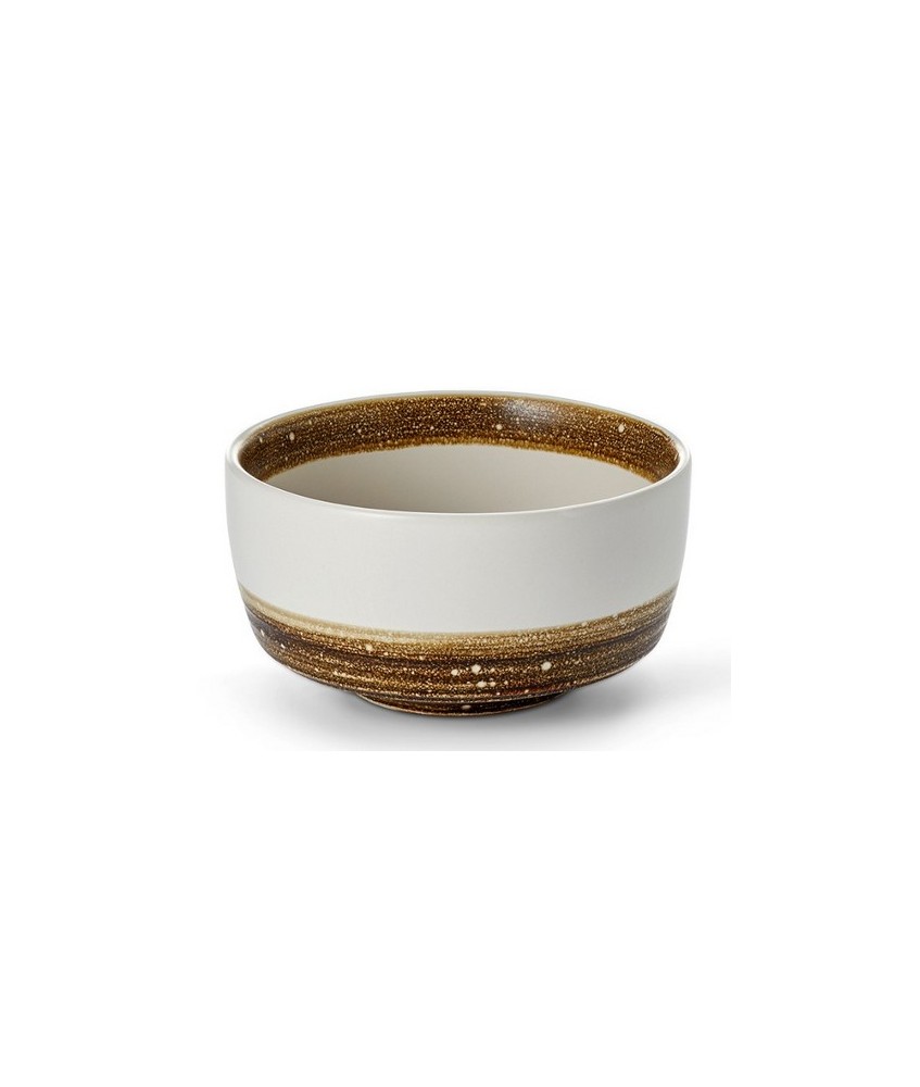 ¡Este bonito cuenco de matcha convence por su sencilla elegancia y su atractivo precio! Visualmente, el tono base crema contras