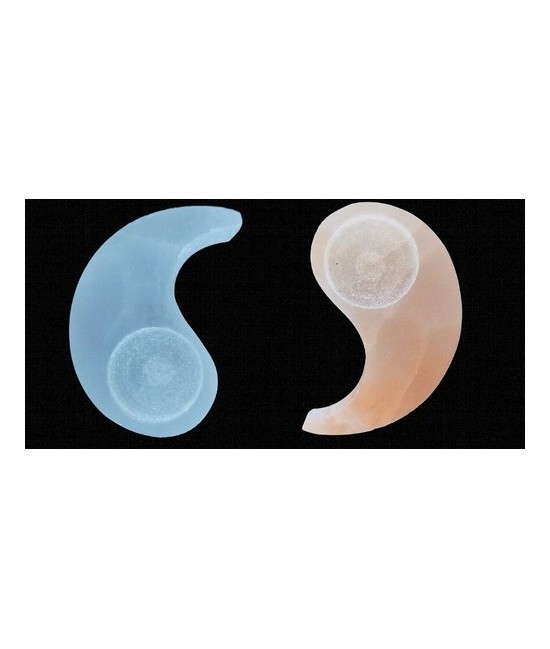 Portavelas de Selenita (2 piezas) con la forma del símbolo Ying Yang.

Tamaño: cada portavelas por separado tiene una medida 