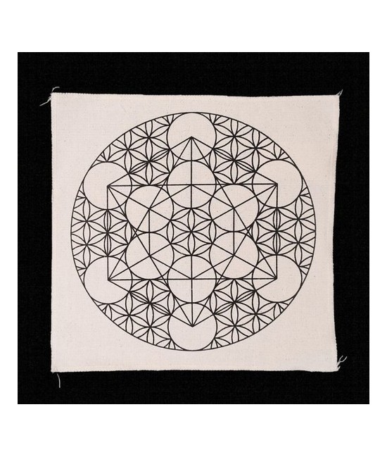 Tapete 100% de algodón natural con motivo Metatron + Flor de la Vida.

Medida: 30 x 30 cm