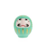 Daruma, Daruma: hago un propósito y te pinto un ojo. Cuando lo haya cumplido, te pintaré el otro.
En Japón los estudiantes d