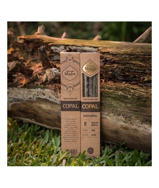 Incienso de Copal Natural
Categoría: Línea de Inciensos Naturales
Hecho a mano
Hecho con resina de copal peruano, carbón nat