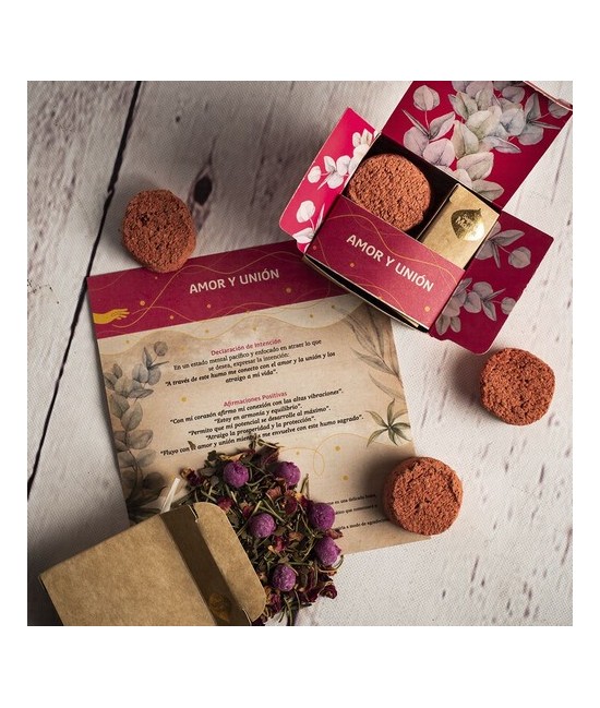 Kit Humito Sagrado: Amor y unión
Categoría: Kit Humito Sagrado
Hecho a mano
Composición: 4 carbones vegetales, perlas aromát