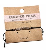Pulsera de bolas de Cuarzo Rosa de 4mm en hilo negro ajustable.

Tarjeta exclusiva en 3 idiomas.