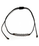 Pulsera de bolas de Cristal de Roca de 4mm en hilo negro ajustable.

Tarjeta exclusiva en 3 idiomas.