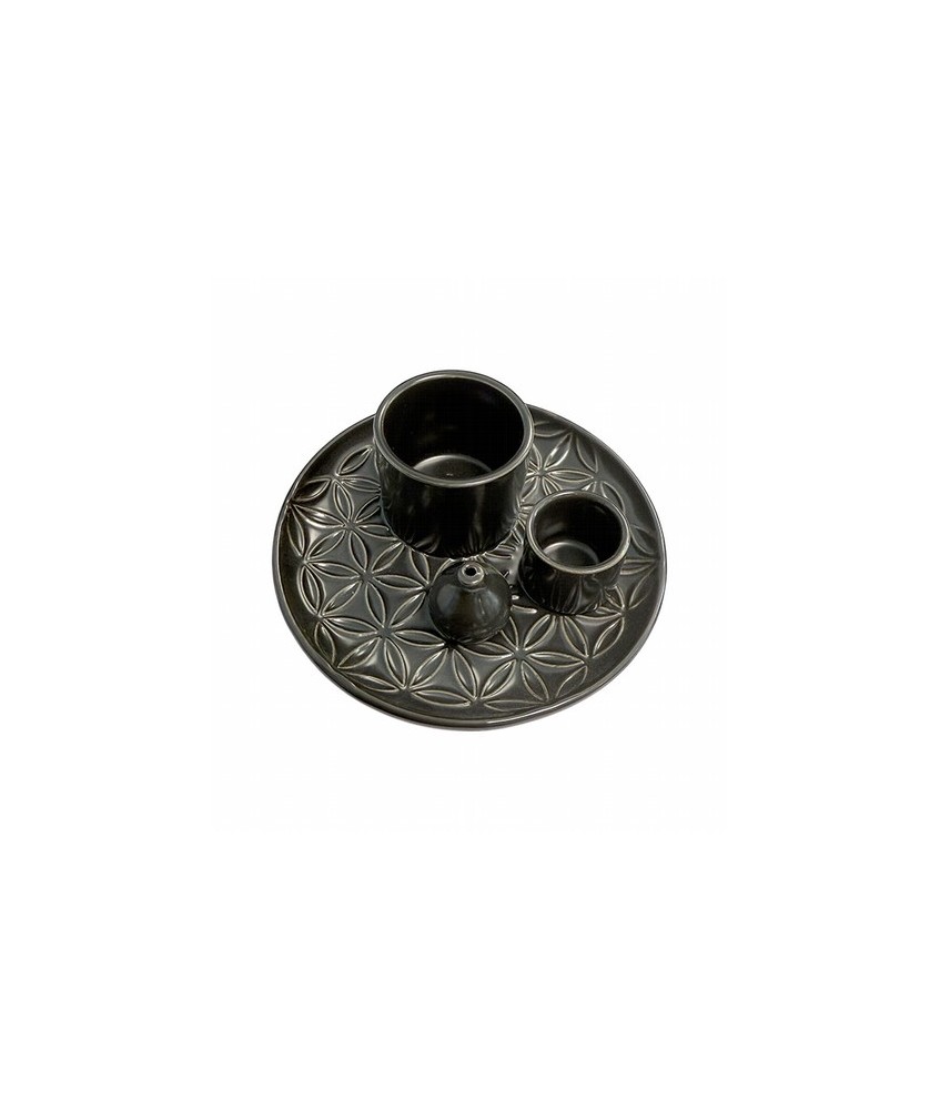 Usos: Palo santo, atado de salvia, conos de incienso, barritas de incienso y bombitas.


Diámetro: 13 cm


Altura: 4,8 cm