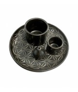 Usos: Palo santo, atado de salvia, conos de incienso, barritas de incienso y bombitas.


Diámetro: 13 cm


Altura: 4,8 cm