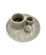 Usos: Palo santo, atado de salvia, conos de incienso, barritas de incienso y bombitas.


Diámetro: 13 cm


Altura: 4,8 cm