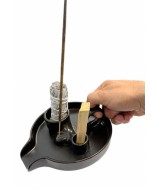Usos: Palo santo, atado de salvia, conos de incienso, barritas de incienso y bombitas.


Longitud: 18,50 cm


Ancho: 16
