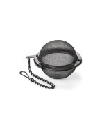 ¡El negro es hermoso! Y esta singular bola de té lo demuestra de una forma muy característica: su acabado negro mate le otorga 