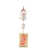 Estas campanitas se cuelgan tradicionalmente durante los días calurosos del verano japonés porque su sonido refrescante alivia.