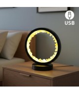 Lámpara de mesa/escritorio redonda de Citrino en color negro.

Iluminación LED fácil y rápida mediante cable USB.

Esta lám