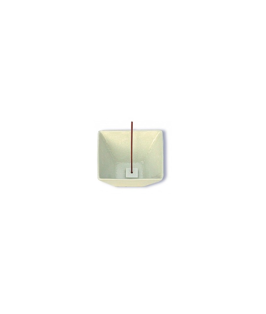 Incensario en forma de cuenco de porcelana
Made in : Japan
Medidas : 10 cm x 6 cm x 10 cm
