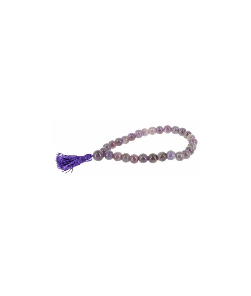 Mala en sánscrito significa guirnalda de flores. Los malas o rosarios se utilizan para la recitación de mantras o nombres del B