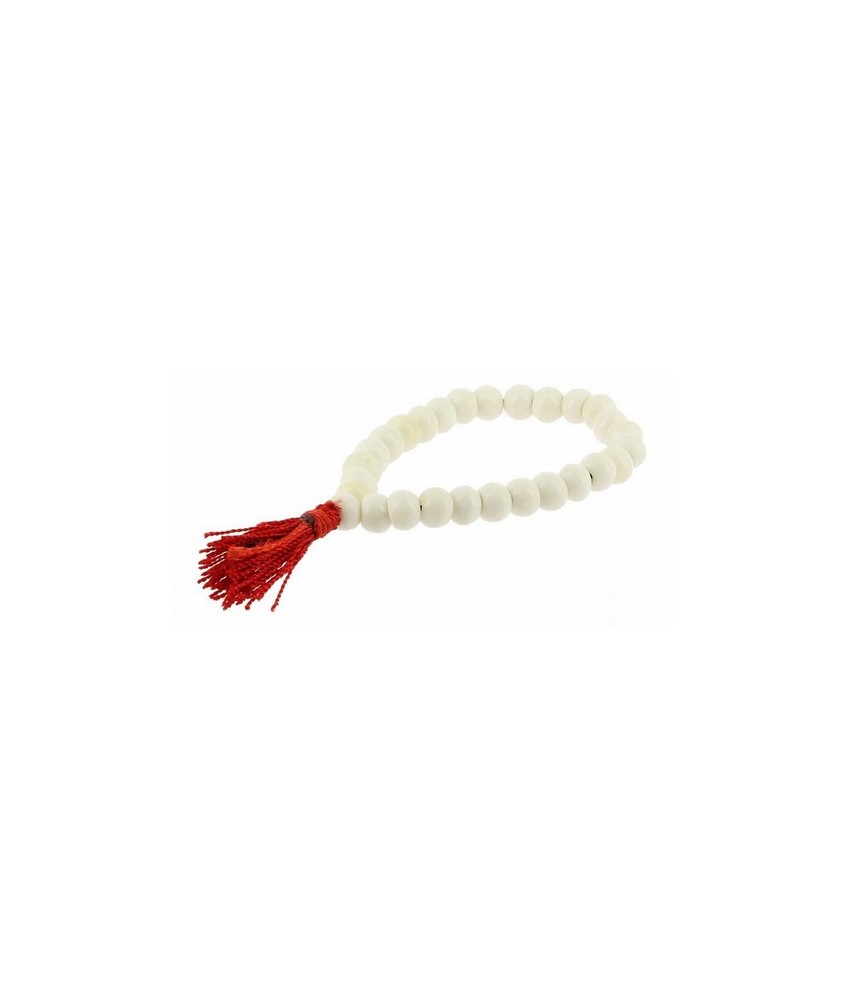 Mala en sánscrito significa guirnalda de flores. Los malas o rosarios se utilizan para la recitación de mantras o nombres del B